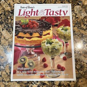Taste Of Homes Light and Tasty Premiere Issue 2001 Cooking Recipe Magazine